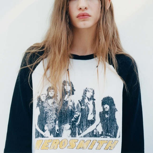 urban outfitters baseball tee